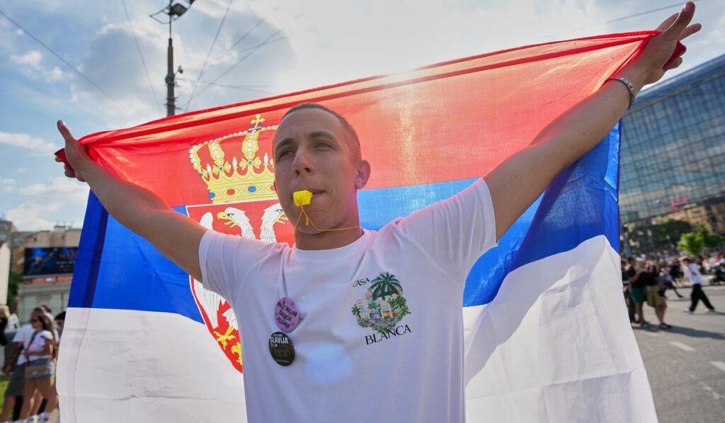 Tens of thousands rally in Serbia against authoritarian President Vucic Tens of thousands rally in Serbia against authoritarian President Vucic