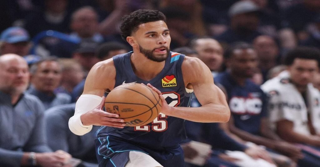 Thunder bench takes over in Game 3 win at Spurs