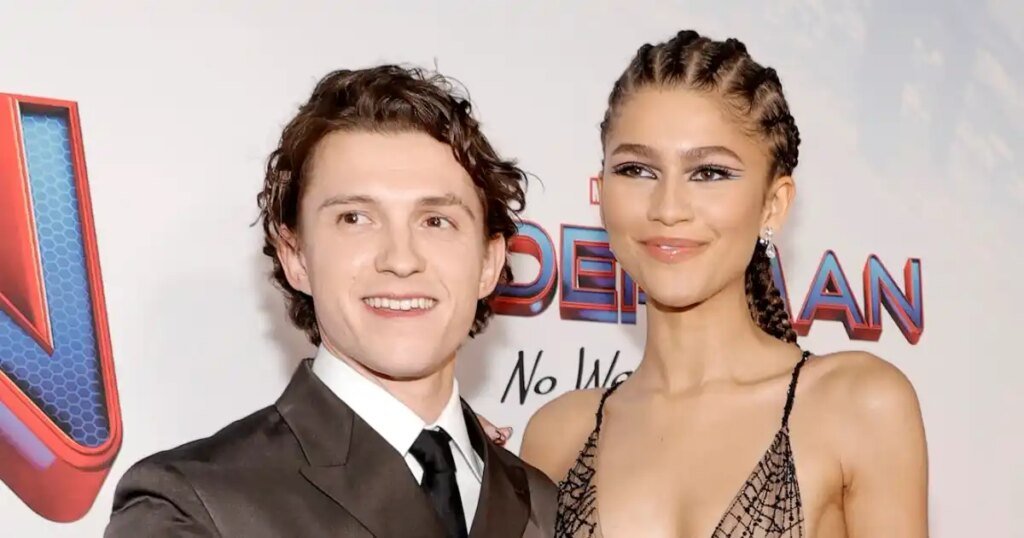 Tom Holland Saves Zendaya From Wardrobe Malfunction Tom Holland Saves Zendaya From Wardrobe Malfunction