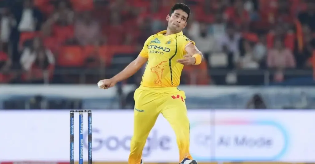 Top 3 bowlers who conceded most sixes in an IPL season ft. Anshul Kamboj