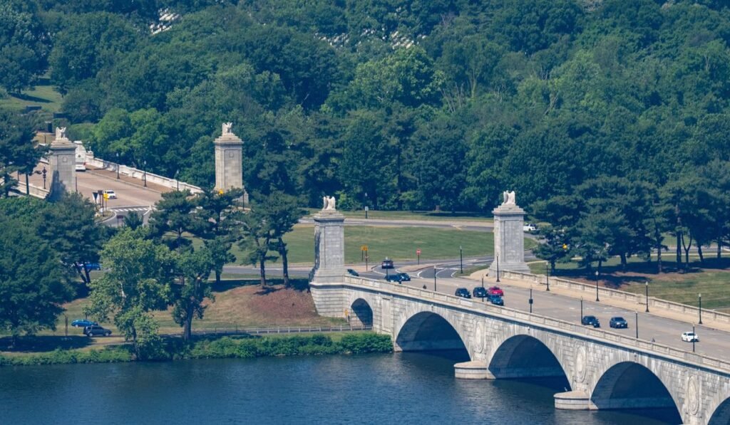 Trump’s arch receives stamp of approval from key arts commission Trump’s arch receives stamp of approval from key arts commission