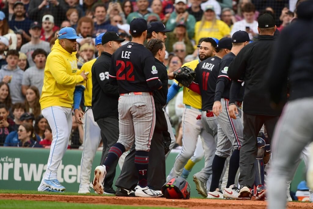 Twins' 12-hit attack helps Taj Bradley handle Red Sox