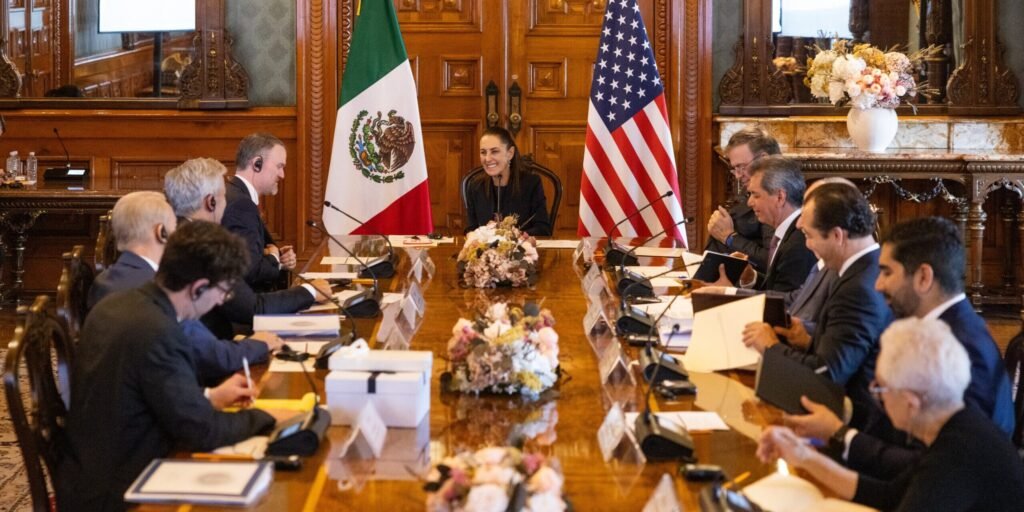 US-Mexico start free trade review talks without Canada US-Mexico start free trade review talks without Canada