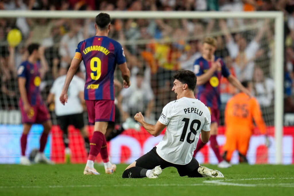 Valencia fall short in Europe bid despite victory over Barcelona Valencia fall short in Europe bid despite victory over Barcelona