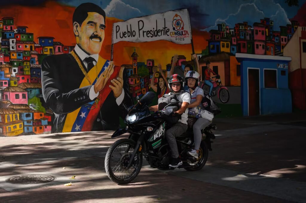 Venezuela through the polls: Venezuelans trust Chevron more than their own president | International