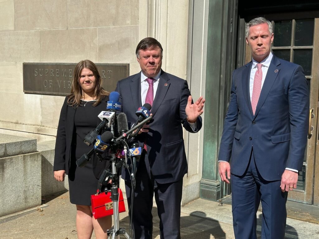 Virginia Supreme Court strikes down Democrats’ redistricting plan, dimming party’s midterm hopes