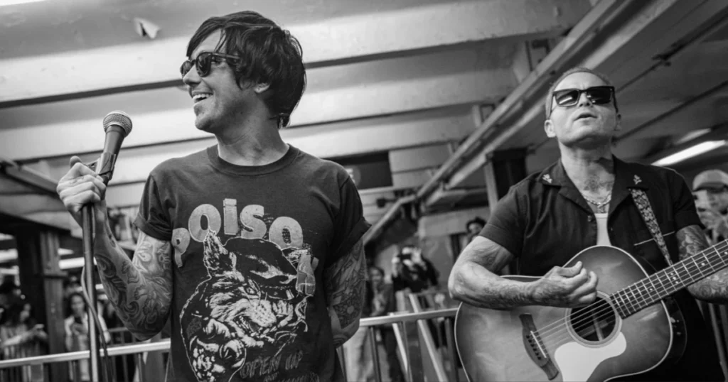 Watch Sleeping With Sirens’ surprise show at a NYC subway station Watch Sleeping With Sirens’ surprise show at a NYC subway station