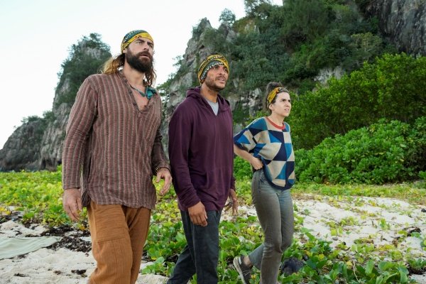 Wednesday TV Ratings: Survivor, MasterChef, Police 24/7, Shark Tank, NBA Playoffs – canceled + renewed TV shows, ratings Wednesday TV Ratings: Survivor, MasterChef, Police 24/7, Shark Tank, NBA Playoffs - canceled + renewed TV shows, ratings