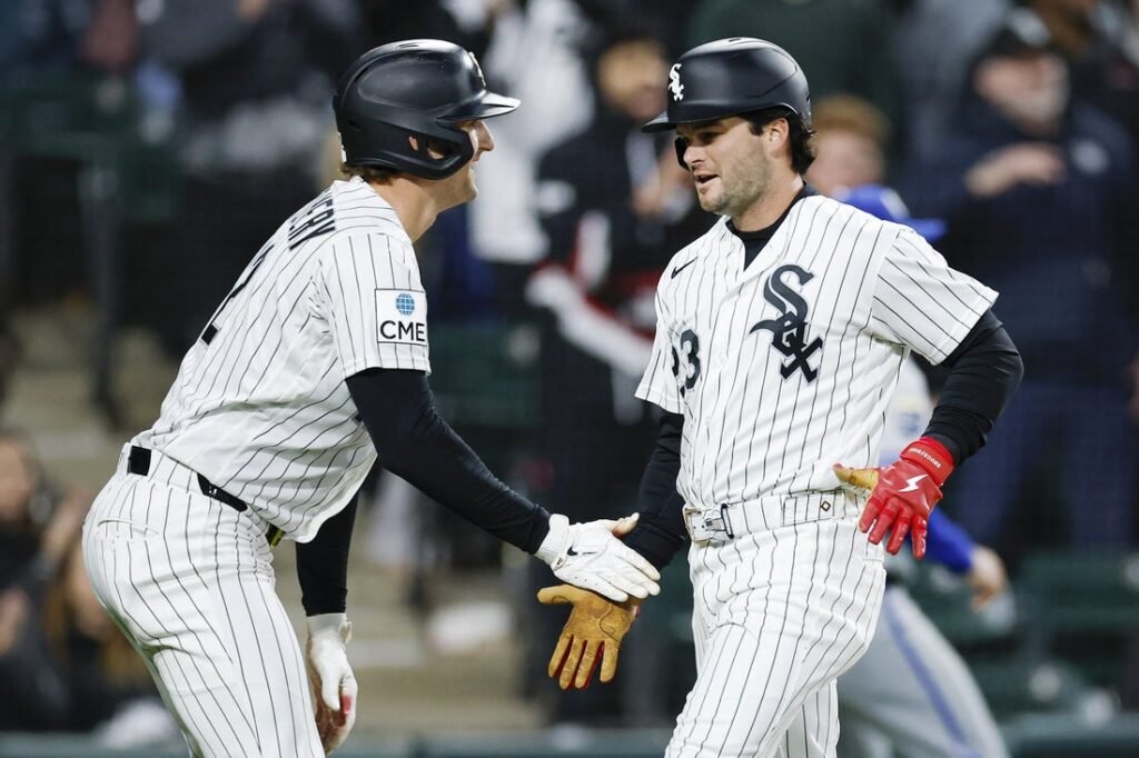 White Sox reach elusive .500 mark, take down Royals