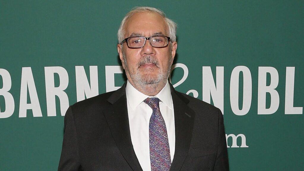 Who Was Barney Frank? 5 Things to Know About the Lawmaker & Activist – Hollywood Life