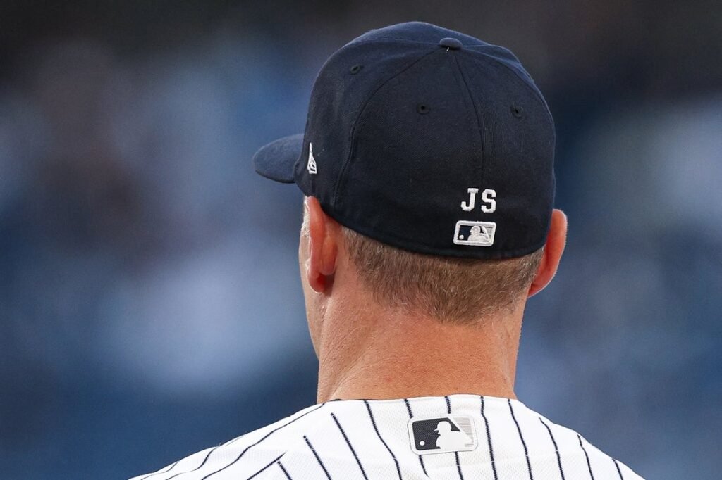 Yankees to honor late broadcaster John Sterling with uniform patch