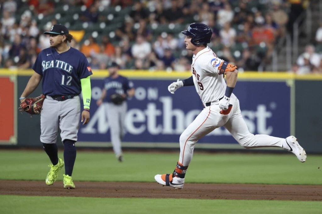 Zach Cole pushes Astros past Mariners in 10th inning Zach Cole pushes Astros past Mariners in 10th inning