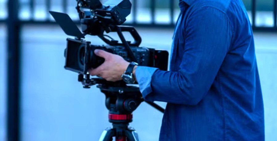 ’60 Minutes’ Producer Quits CBS News Amid Overhaul '60 Minutes' Producer Quits CBS News Amid Overhaul