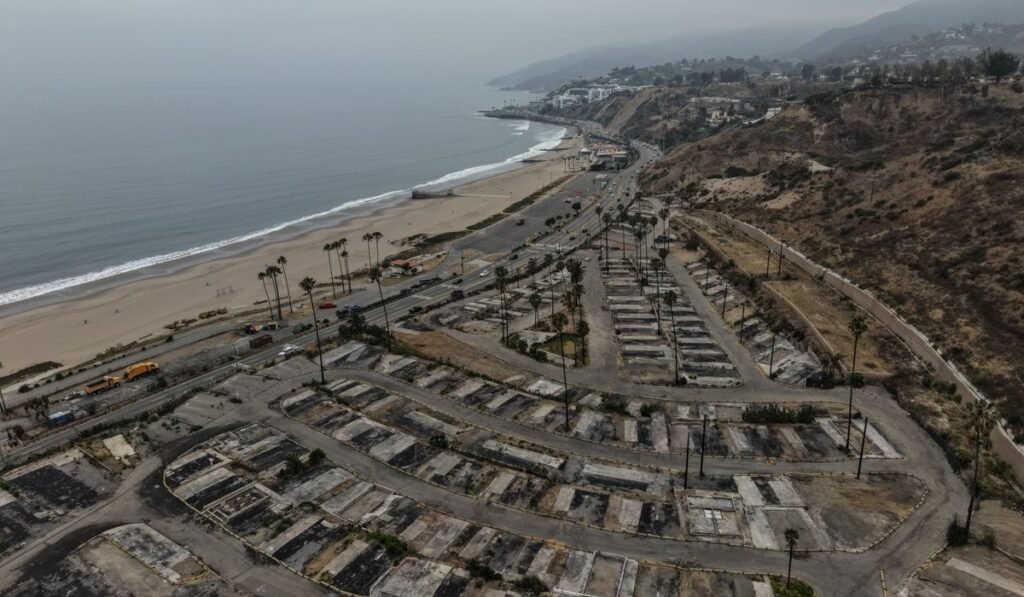 A surprise deadlocked jury in the Palisades Fire trial leaves attorneys weighing next steps