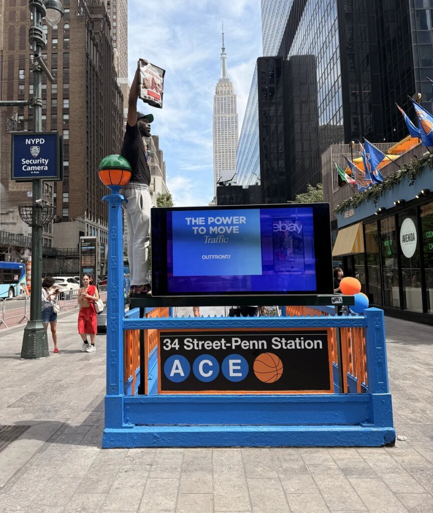 A trip to the center of Knicks merch mania
