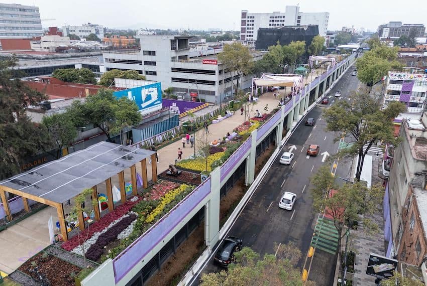A verdant elevated walkway is inaugurated in Mexico City A verdant elevated walkway is inaugurated in Mexico City