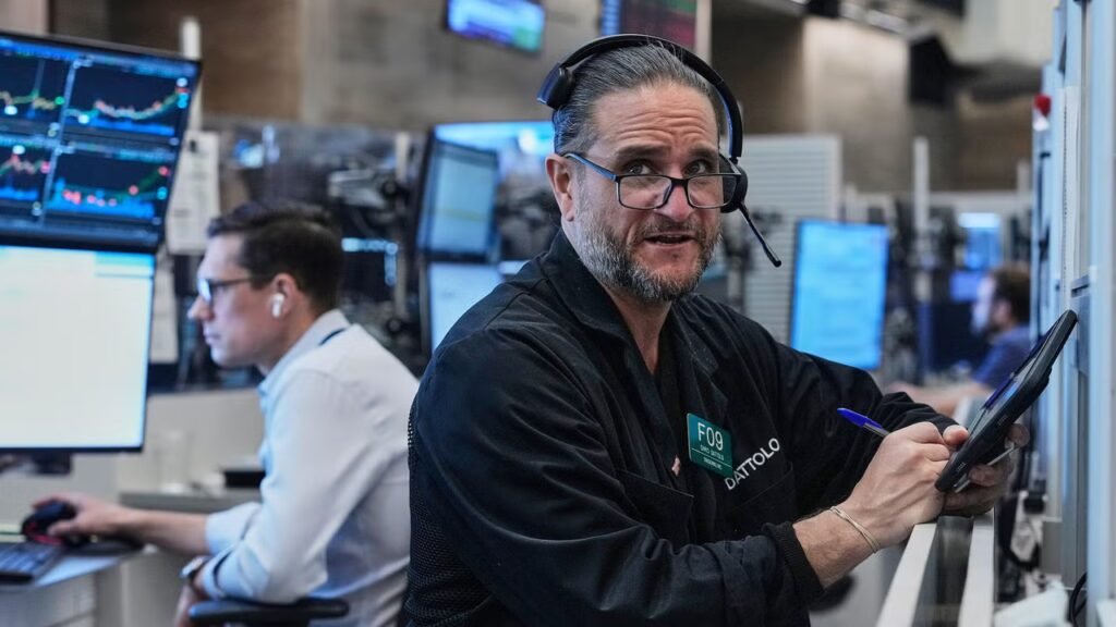 AI stocks resume sell-off and drag Wall Street lower from record highs AI stocks resume sell-off and drag Wall Street lower from record highs