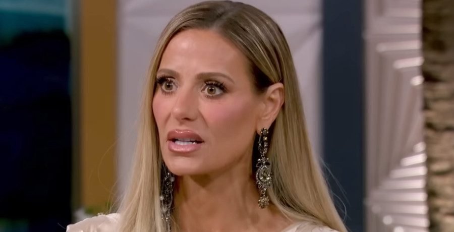 Amanda Frances Threatens Dorit Kemsley With Ultimate Backstab Amanda Frances Threatens Dorit Kemsley With Ultimate Backstab