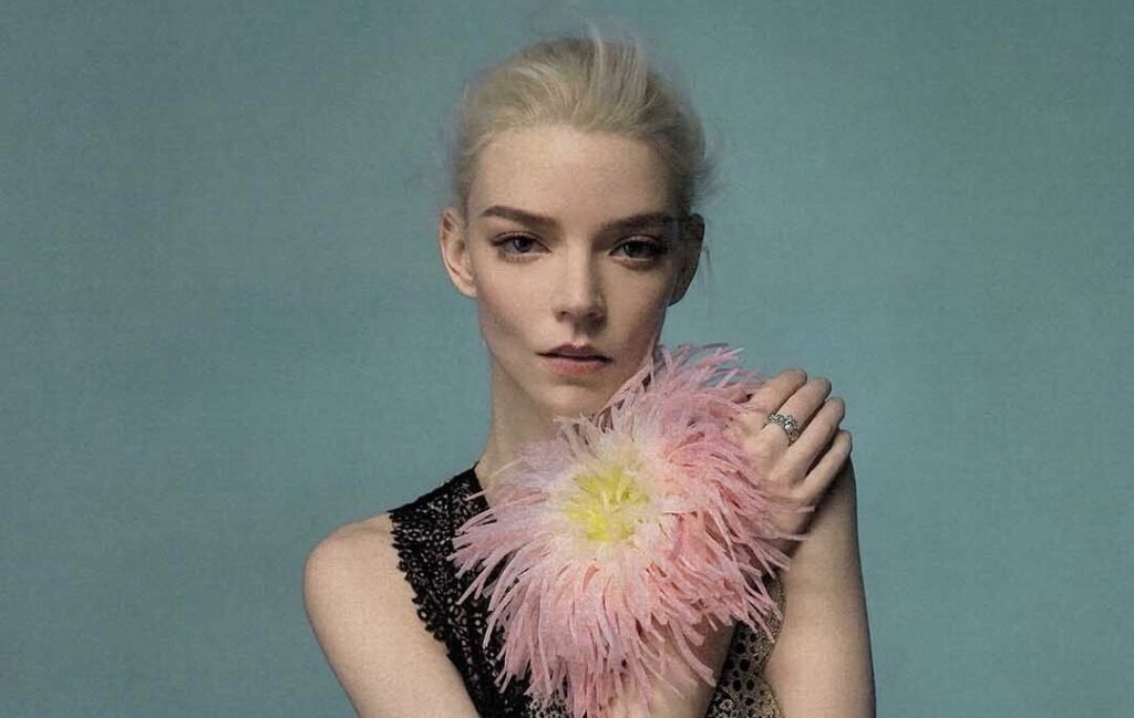 Anya Taylor-Joy Stars in a New L’Officiel USA Editorial Feature Anya Taylor-Joy Stars in a New L’Officiel USA Editorial Feature