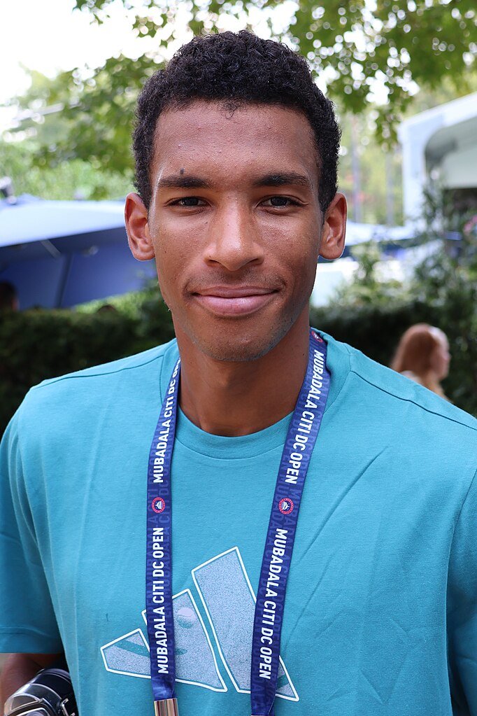 Auger-Aliassime makes Canadian tennis history at French Open Auger-Aliassime makes Canadian tennis history at French Open