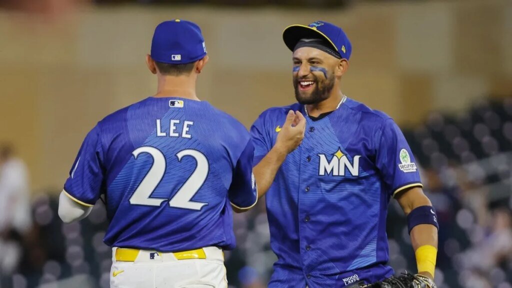 Behind eighth-inning homers, Twins outslug Cardinals Behind eighth-inning homers, Twins outslug Cardinals