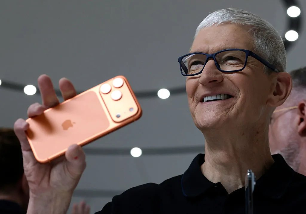 Beyond Siri: Here are the practical AI features coming to your iPhone in iOS 27 Beyond Siri: Here are the practical AI features coming to your iPhone in iOS 27
