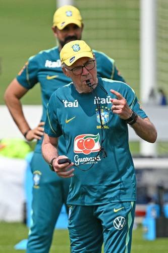 Brasil puede competir “con todos los equipos del mundo”: Ancelotti Brasil puede competir “con todos los equipos del mundo”: Ancelotti