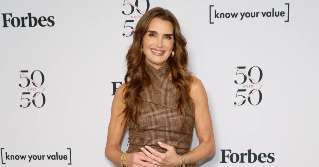 Brooke Shields' Mascara Makes Lashes Look 'Thicker' — 40% Off