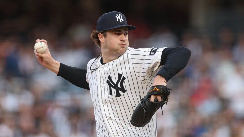 Cam Schlittler (13 Ks) stifles Reds in Yankees' eighth '26 shutout