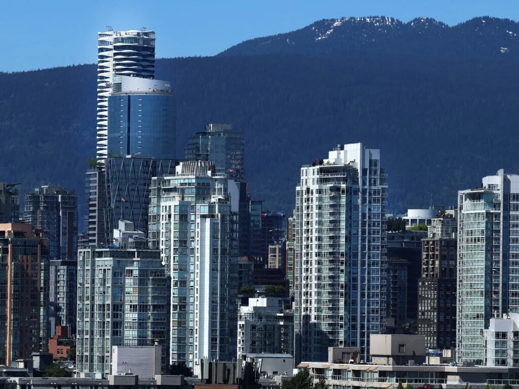 Canada’s average asking rents decrease in the first quarter of 2026 Canada's average asking rents decrease in the first quarter of 2026