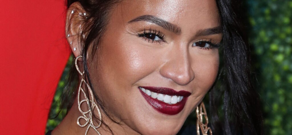Cassie Shares Rare Family Photos Amid Aftermath Of Diddy Trial Cassie Shares Rare Family Photos Amid Aftermath Of Diddy Trial