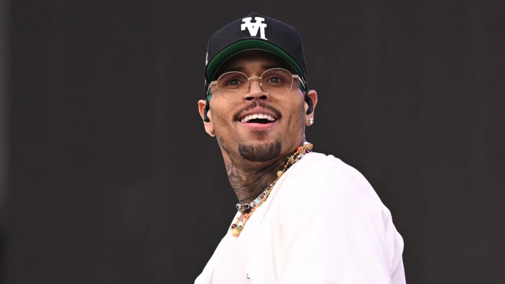 Chris Brown Announces "Clothing Theme" For Upcoming Tour
