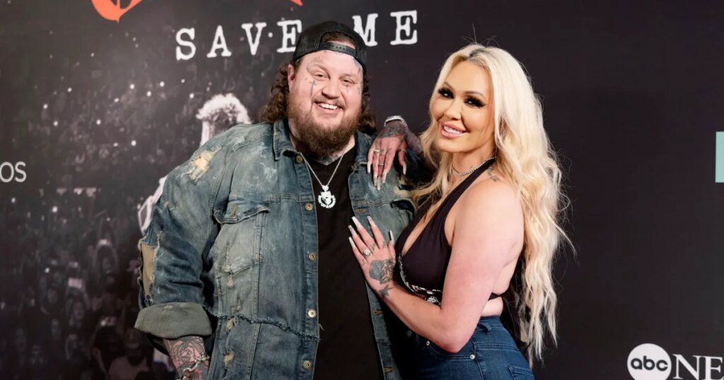 Country Singer Jelly Roll and Wife Bunnie XO’s Relationship Timeline Country Singer Jelly Roll and Wife Bunnie XO’s Relationship Timeline