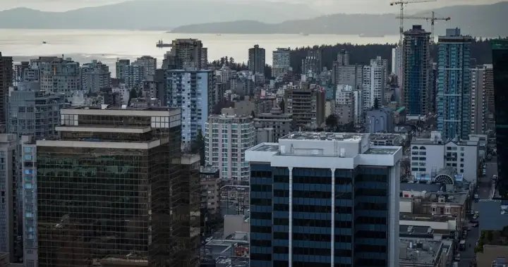 Critics blast B.C., federal government condo ‘bailout’ Critics blast B.C., federal government condo ‘bailout’
