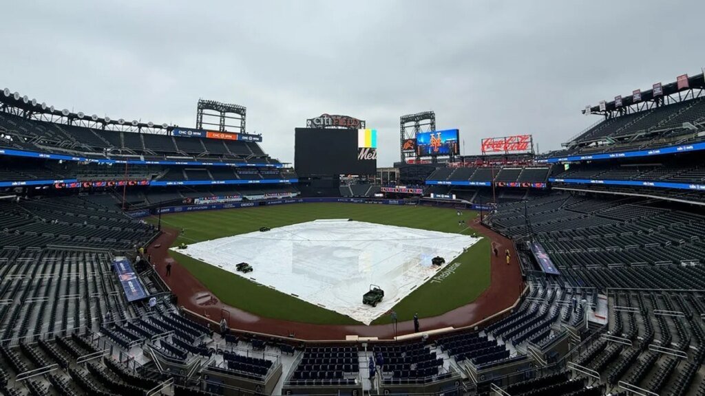 Cubs-Mets rained out; split doubleheader Wednesday Cubs-Mets rained out; split doubleheader Wednesday