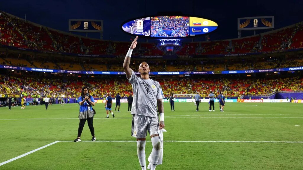 Curacao keeper Eloy Room delivers ‘unbelievable’ performance vs. Ecuador Curacao keeper Eloy Room delivers 'unbelievable' performance vs. Ecuador