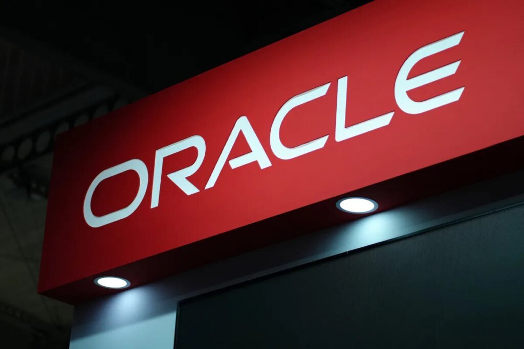 Cybercriminals claim breach of Oracle PeopleSoft servers at 100-plus organizations Cybercriminals claim breach of Oracle PeopleSoft servers at 100-plus organizations