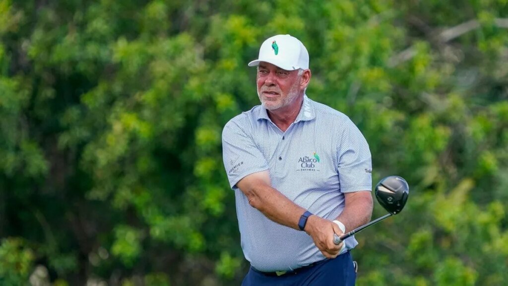 Darren Clarke wins 2nd AmFam title with new partner Ben Crane Darren Clarke wins 2nd AmFam title with new partner Ben Crane