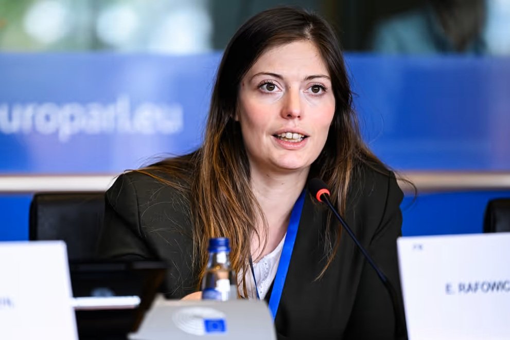 “Defending culture is defending democracy,” says Emma Rafowicz “Defending culture is defending democracy,” says Emma Rafowicz