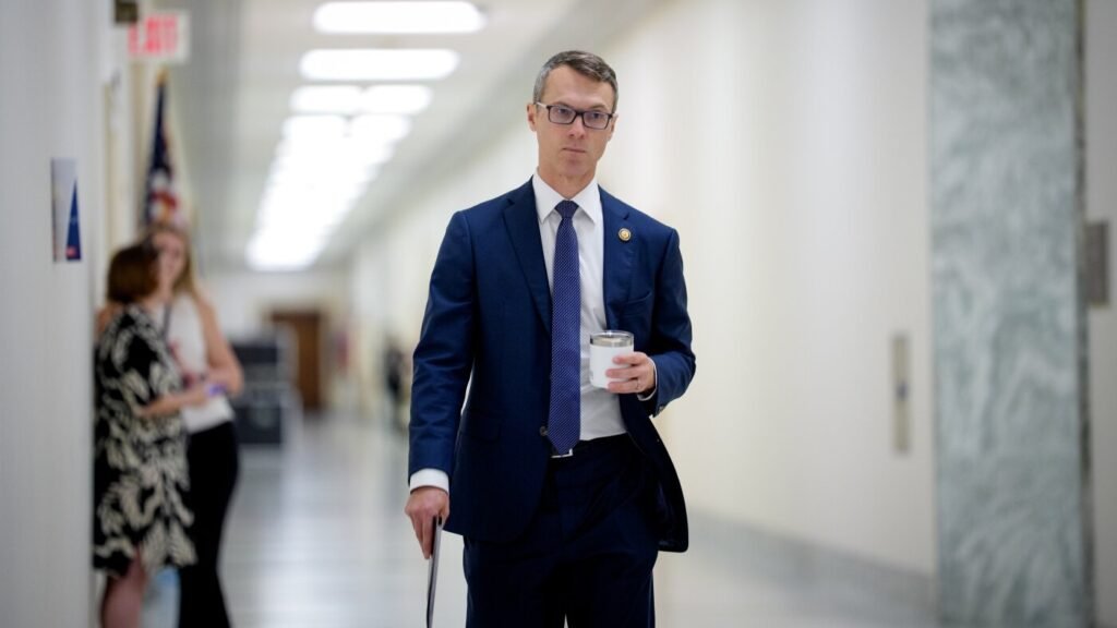 Democrat Walkinshaw says ICE funding lacks safeguards : NPR