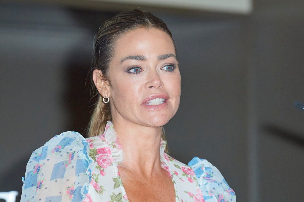 Denise Richards Unapologetic About Divorce Court Fashion