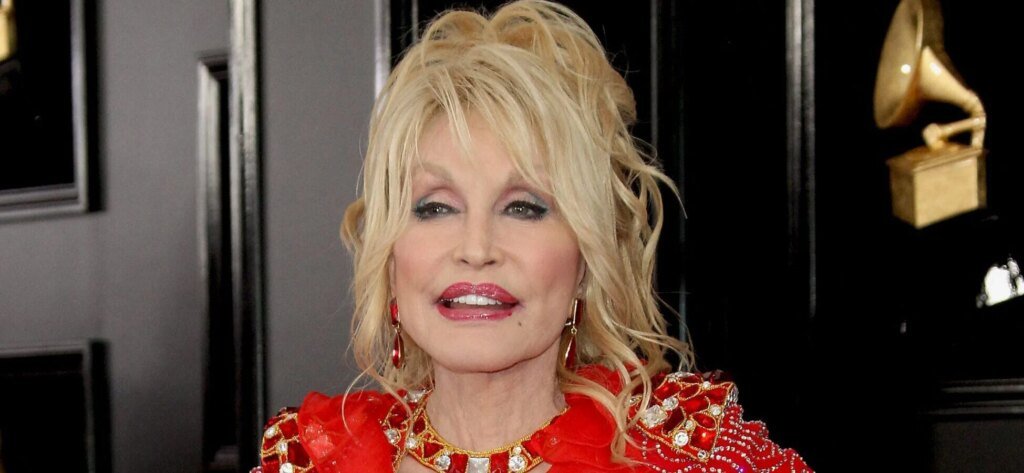 Dolly Parton Makes Surprise Appearance Amid Health Mystery