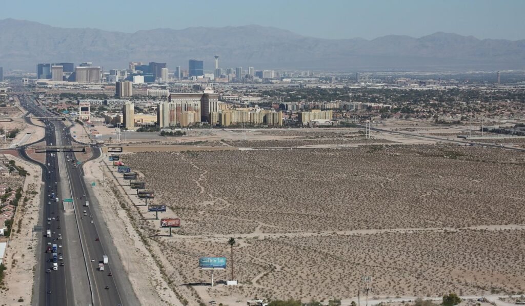 Earthquake rattles Las Vegas area; no injuries reported