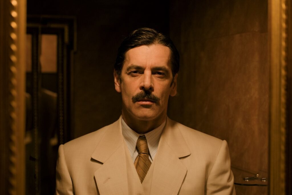 Eduardo Noriega stars in Jarabo, directed by Emilio Martínez-Lázaro