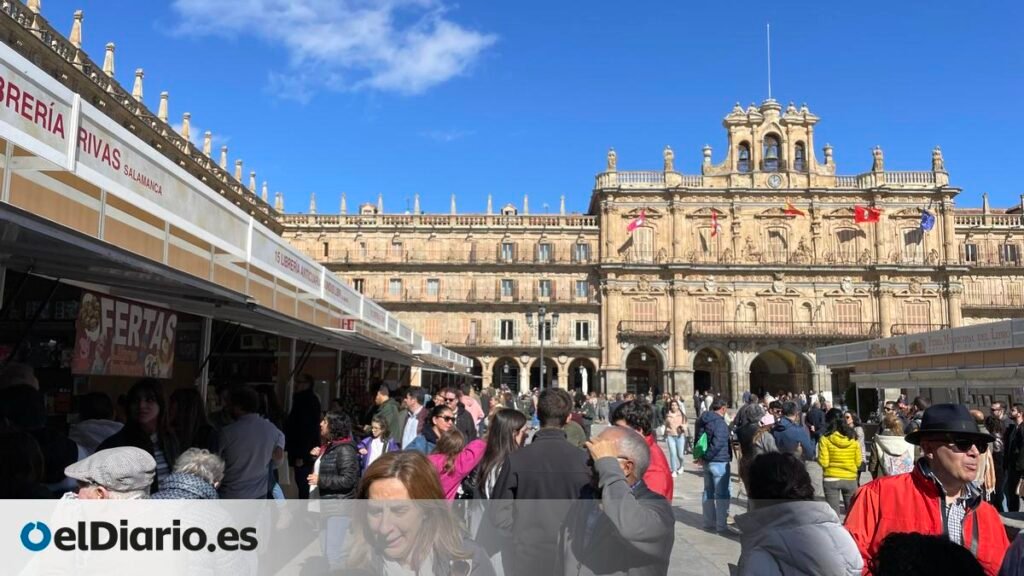 El Ayuntamiento de Salamanca propone reducir a nueve días la Feria del Libro Antiguo y de Ocasión o sacarla de la plaza Mayor El Ayuntamiento de Salamanca propone reducir a nueve días la Feria del Libro Antiguo y de Ocasión o sacarla de la plaza Mayor