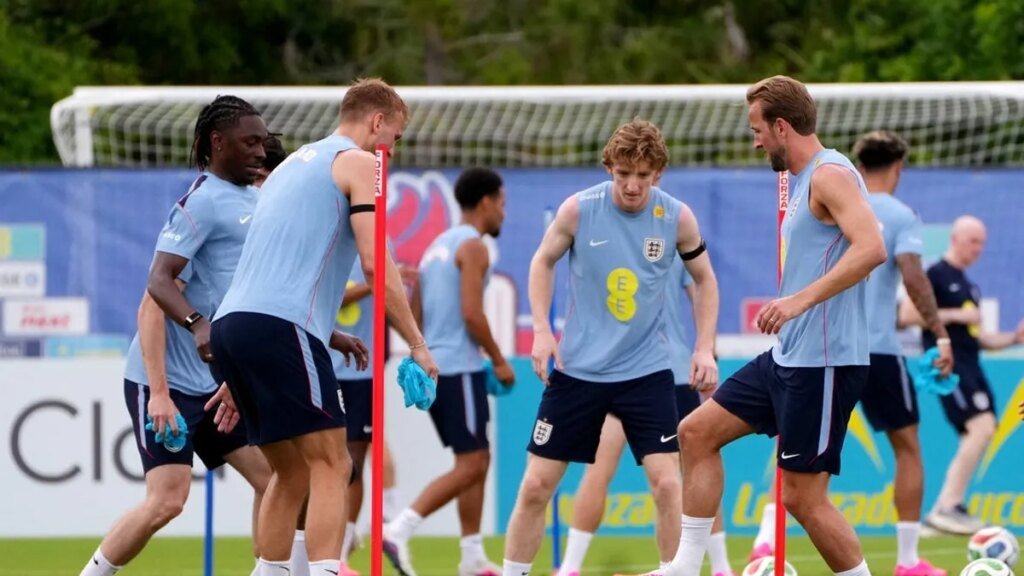 Equipment stolen before England’s opening World Cup match Equipment stolen before England's opening World Cup match