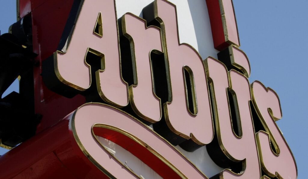 Ex-Arby’s manager charged with felony after lawsuit alleges customer contracted herpes from food