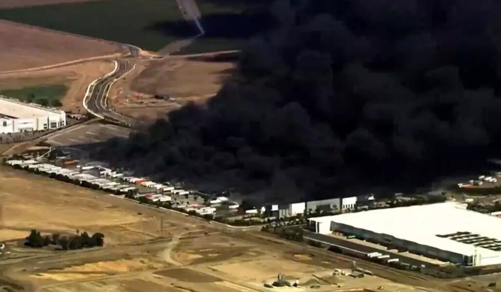 Fire at medical equipment warehouse in California prompts evacuations at nearby warehouses Fire at medical equipment warehouse in California prompts evacuations at nearby warehouses