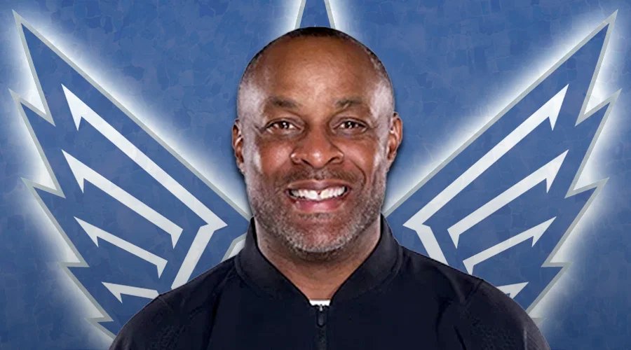 Former CFL head coach Corey Chamblin wins UFL award Former CFL head coach Corey Chamblin wins UFL award