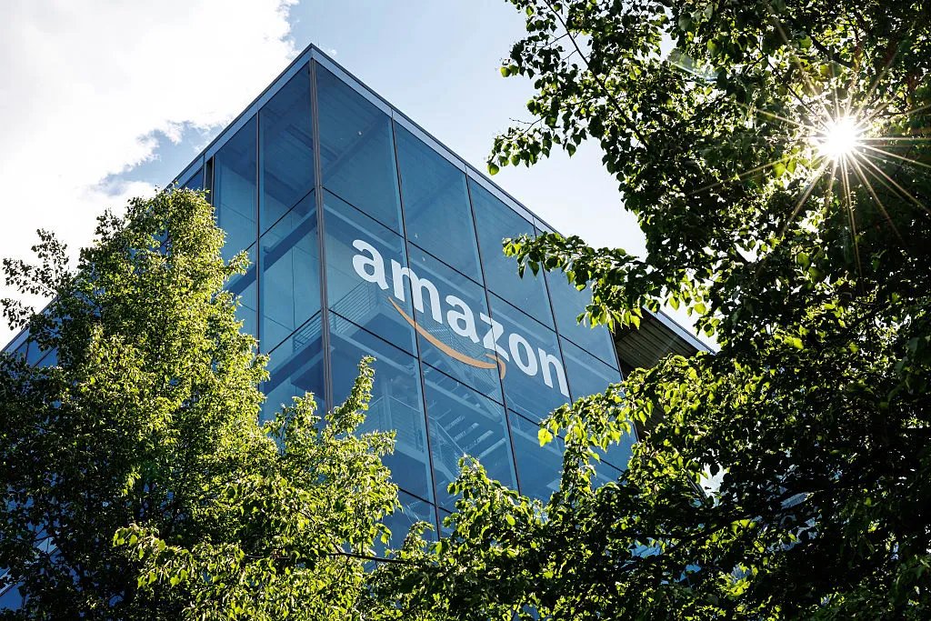 Fresh off bond sale, Amazon borrows $17.5B from banks as AI spending continues Fresh off bond sale, Amazon borrows $17.5B from banks as AI spending continues